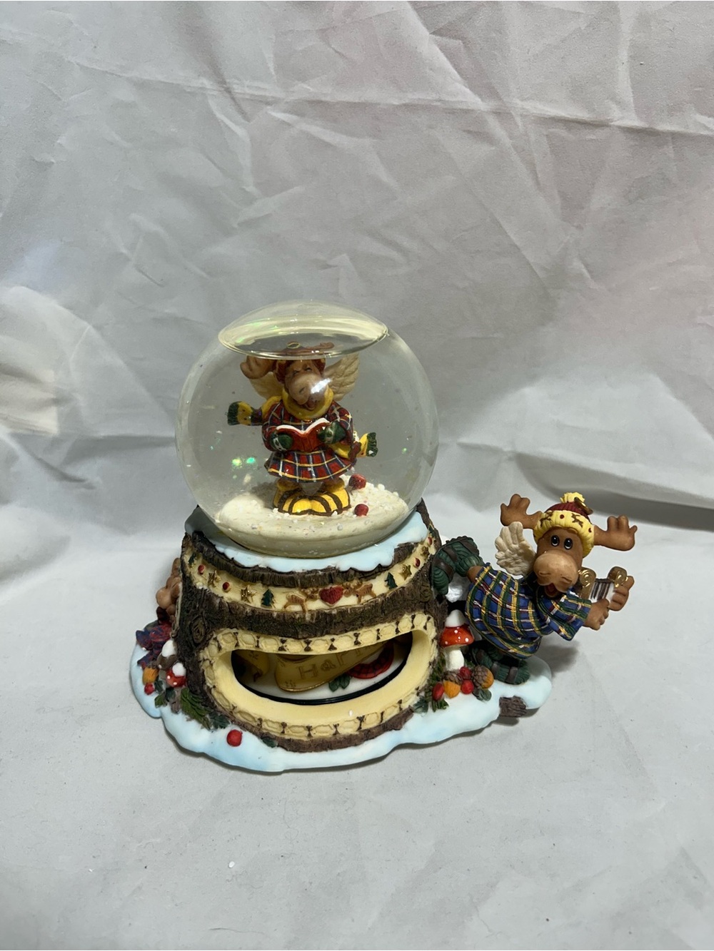 Vintage Heritage Musical Water Globe Moose Angel Carolers Double Revolving